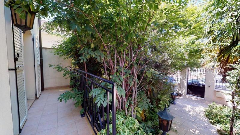 Chambre - 12 m² - 6 pièces