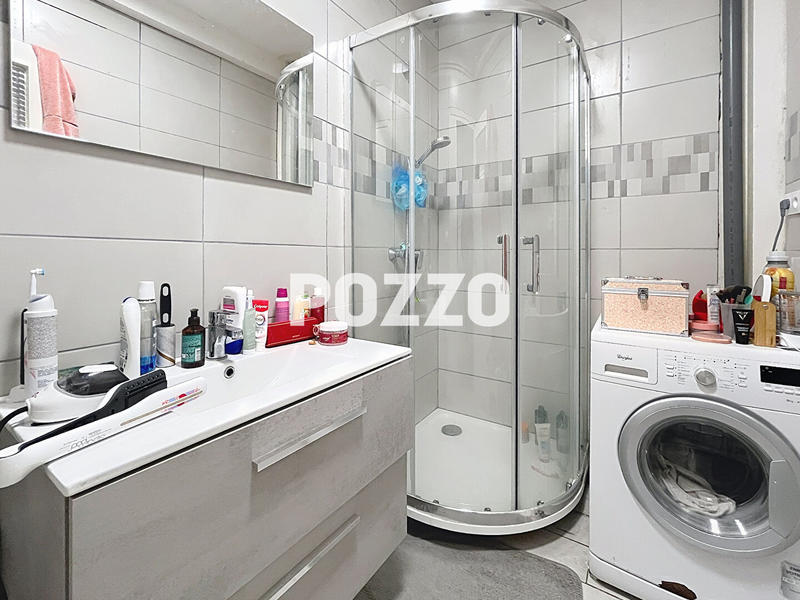 Appartement - 64 m² - 4 pièces