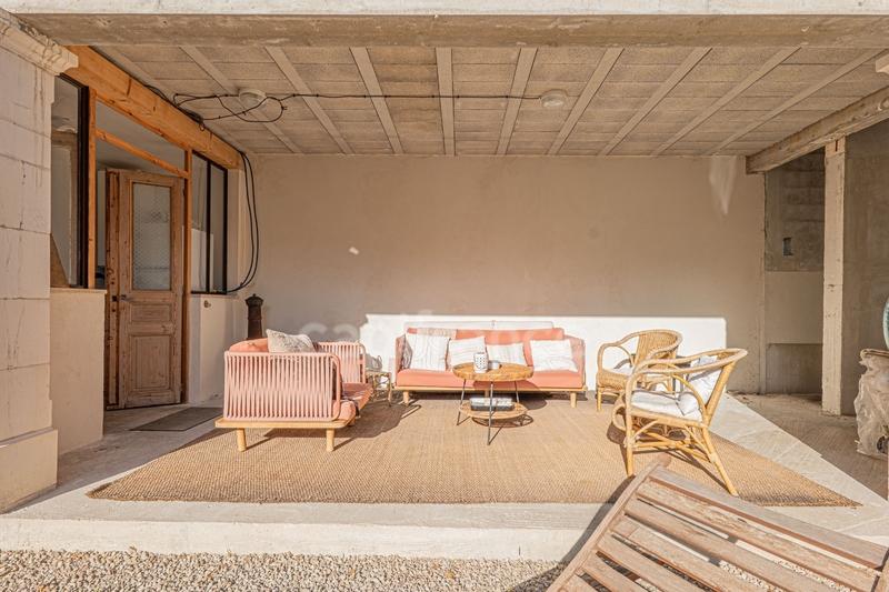 Demeure - 210 m² - 7 pièces