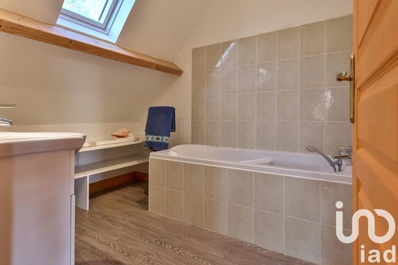 Maison - 167 m² - 5 pièces