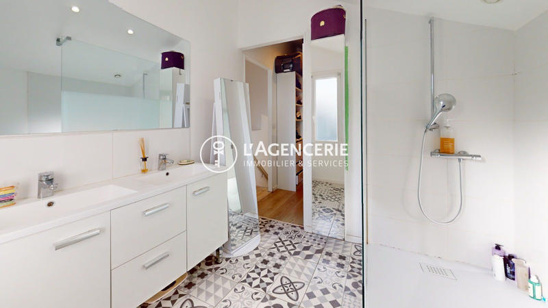 Maison - 149 m² - 5 pièces