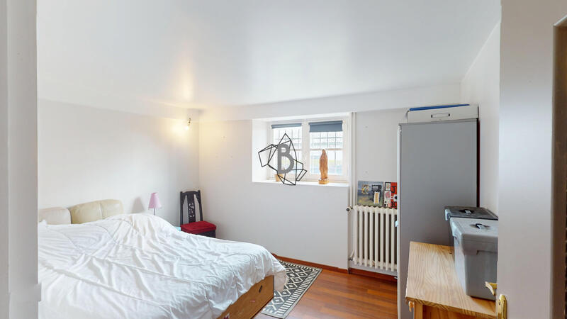 Maison - 180 m² - 8 pièces