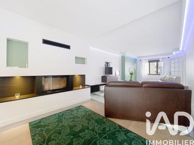 Maison - 180 m² - 5 pièces