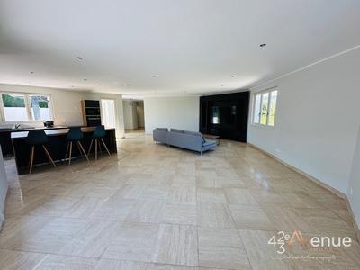 Maison - 175 m² - 5 pièces