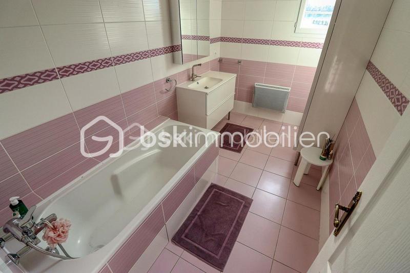 Maison - 112 m² - 6 pièces