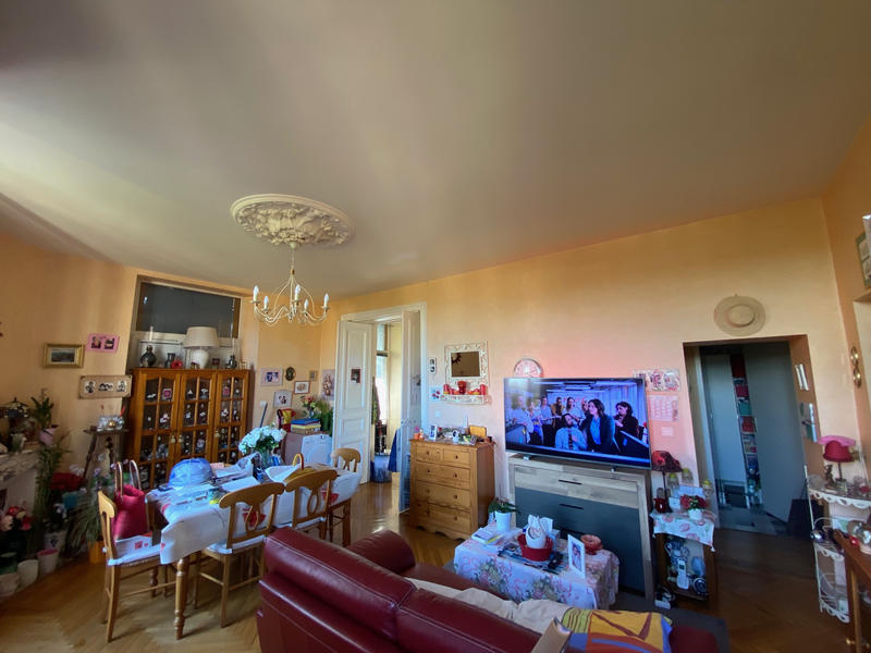 Maison - 275 m² - 13 pièces