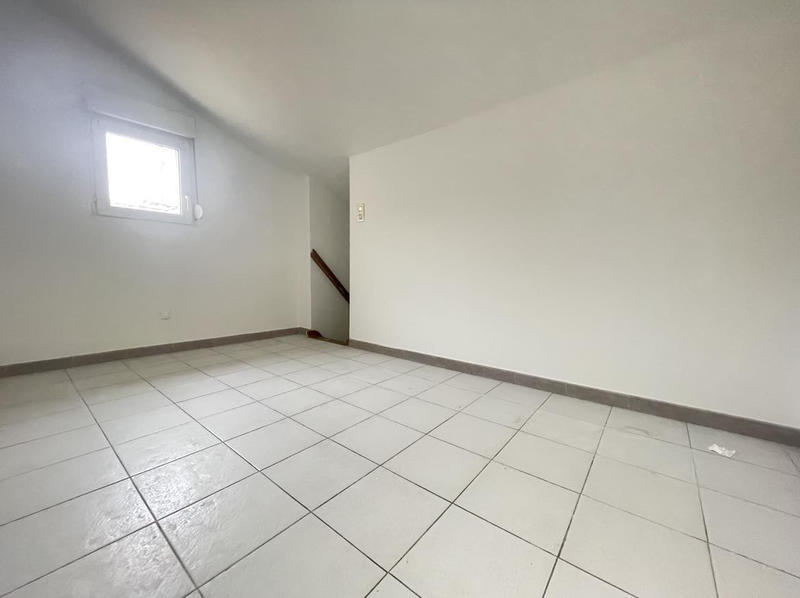 Appartement - 65 m² - 4 pièces