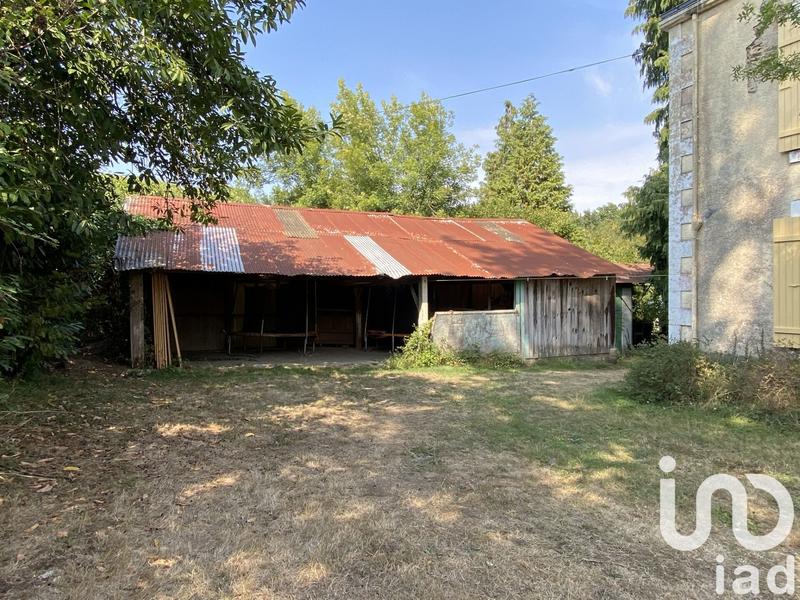 Maison - 620 m² - 8 pièces