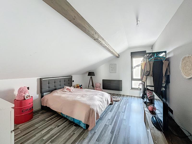 Pavillon - 185 m² - 8 pièces