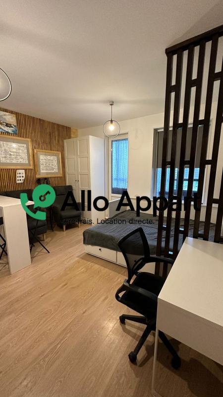 Studio - 25 m² - 1 pièce