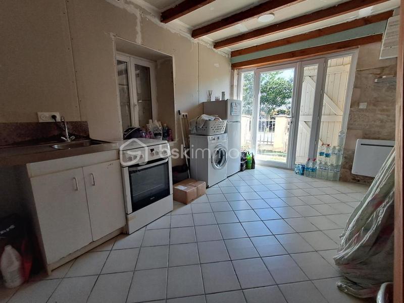 Demeure - 300 m² - 12 pièces