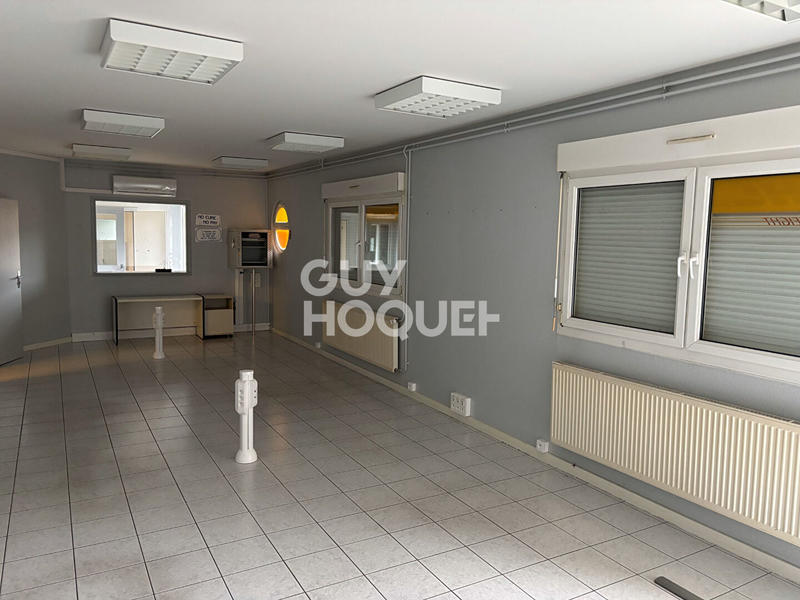 Local commercial - 388 m² - 7 pièces