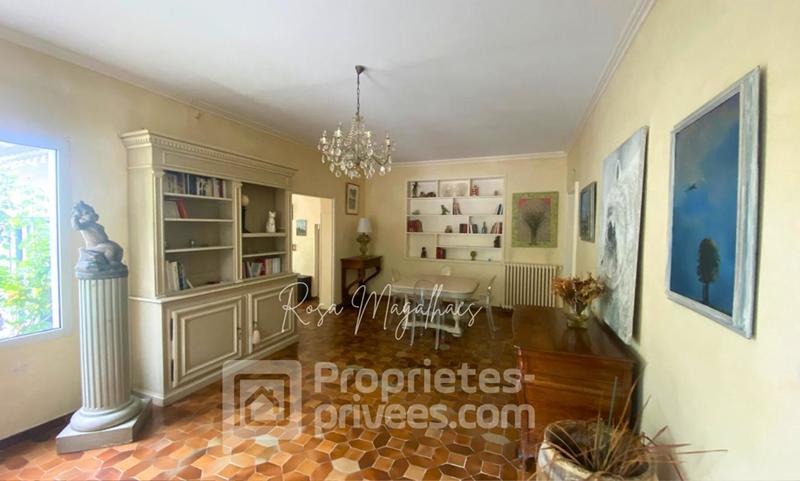 Maison - 225 m² - 8 pièces