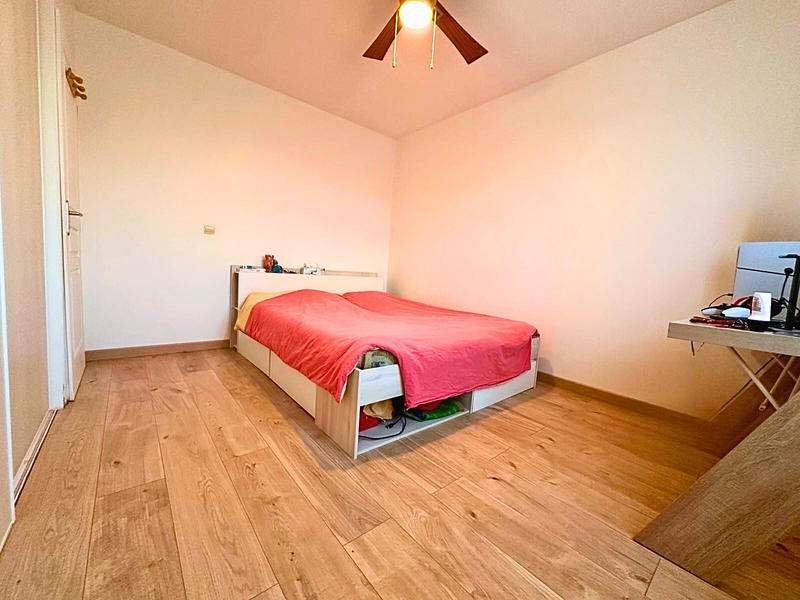 Maison - 170 m² - 9 pièces