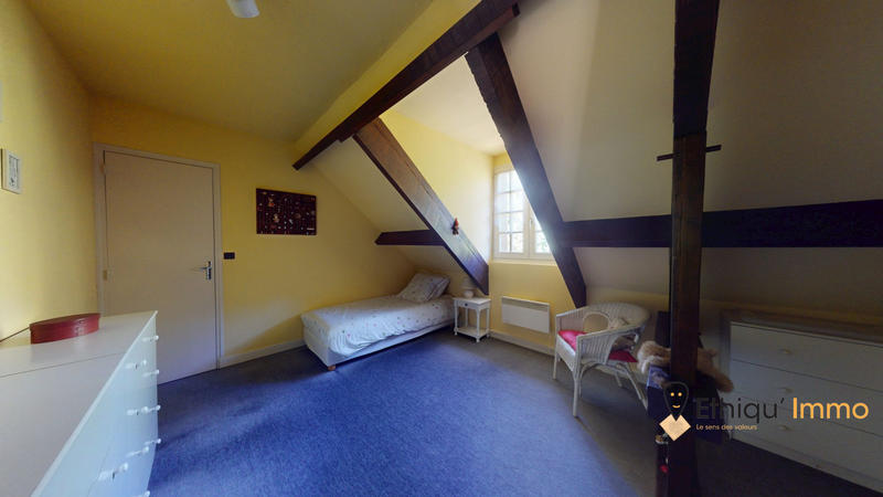 Maison - 192 m² - 6 pièces