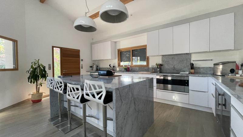 Maison d'architecte - 200 m² - 5 pièces