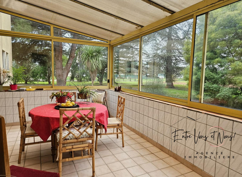 Villa - 234 m² - 10 pièces