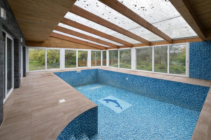 Villa - 530 m² - 6 pièces