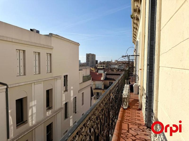 Appartement - 128 m² - 5 pièces