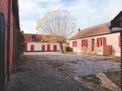 Maison - 244 m² - 12 pièces