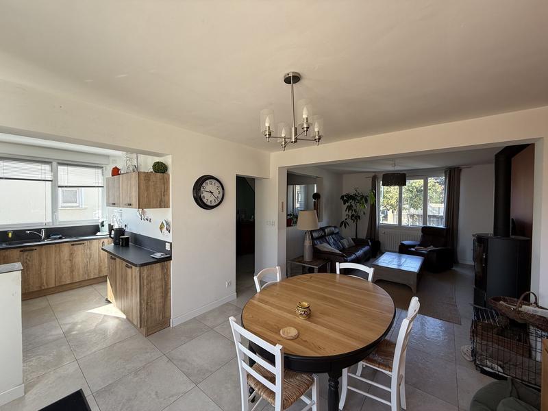 Maison traditionnelle - 120 m² - 6 pièces