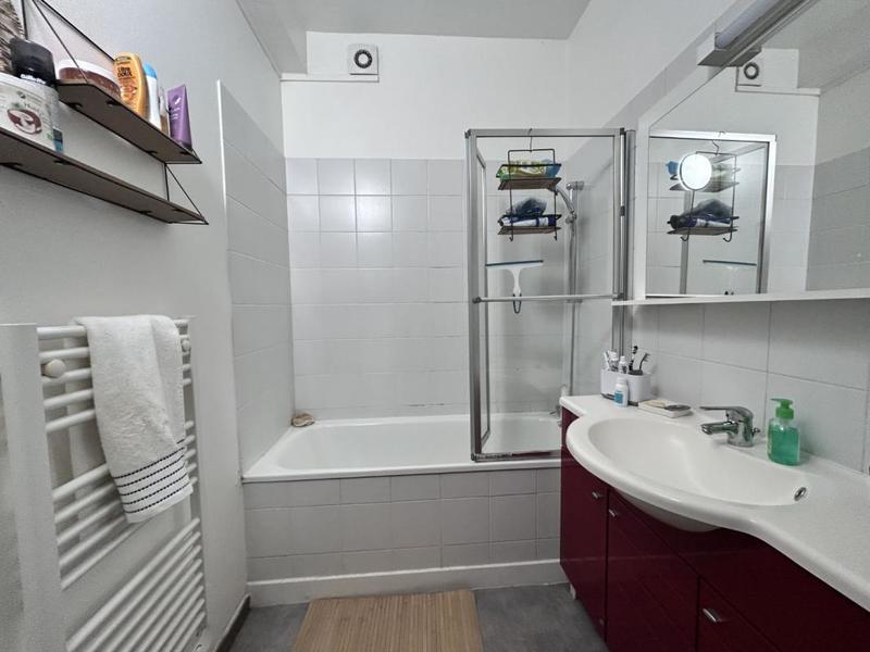 Chambre - 11 m² - 1 pièce