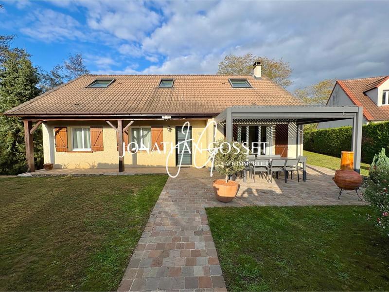 Maison - 138 m² - 7 pièces