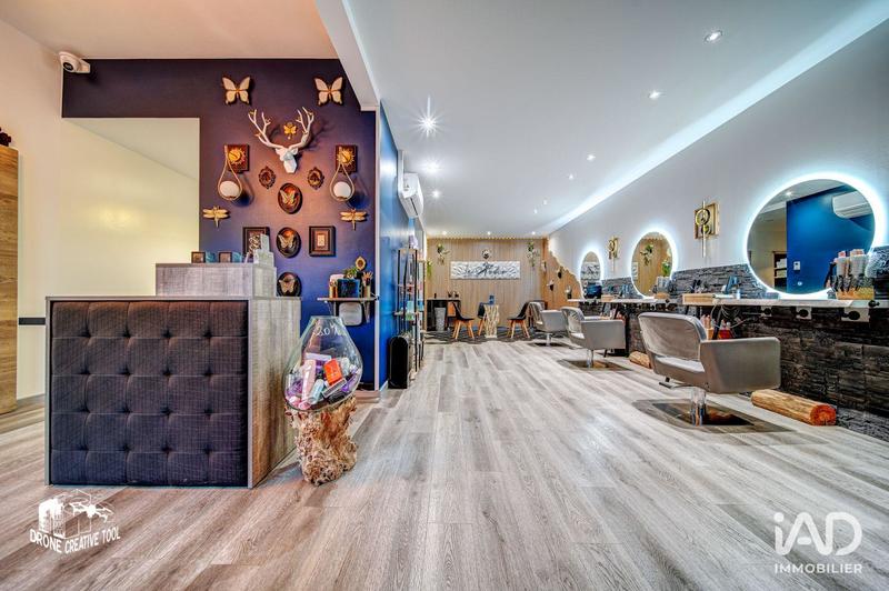 Local commercial - 101 m²