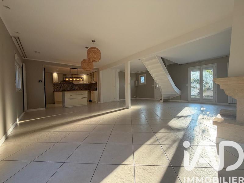 Maison - 122 m² - 5 pièces