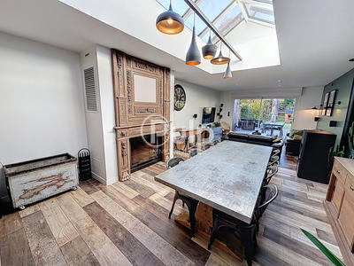 Maison - 122 m² - 5 pièces