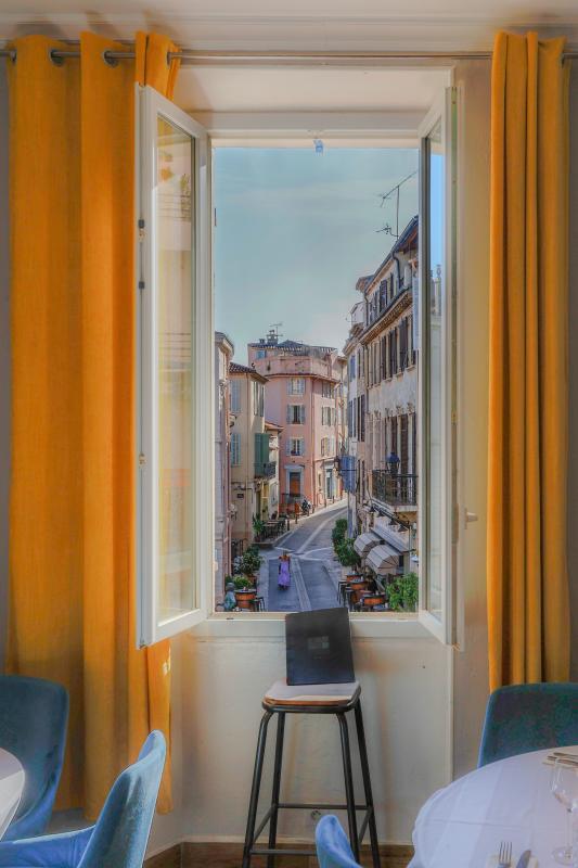 Fonds de commerce - 100 m²