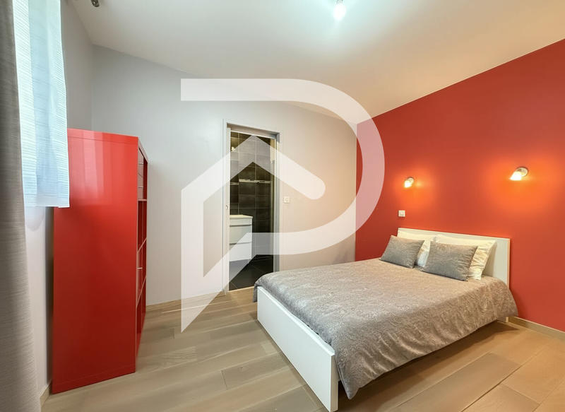 Maison - 231 m² - 5 pièces