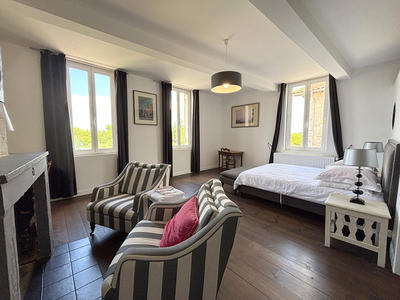 Maison - 189 m² - 7 pièces