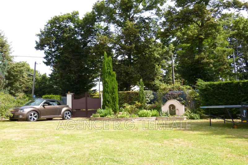 Maison - 166 m² - 8 pièces