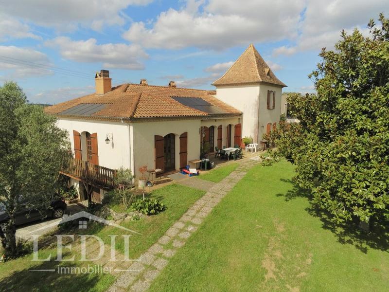 Maison - 186 m² - 6 pièces
