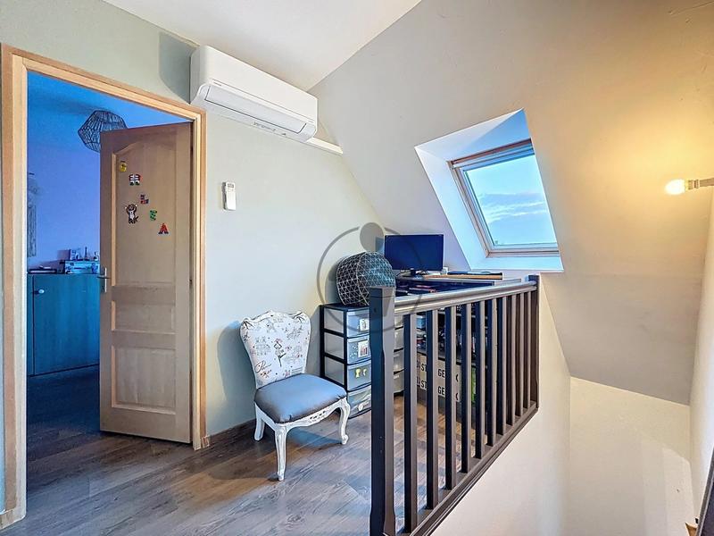 Maison - 90 m² - 5 pièces