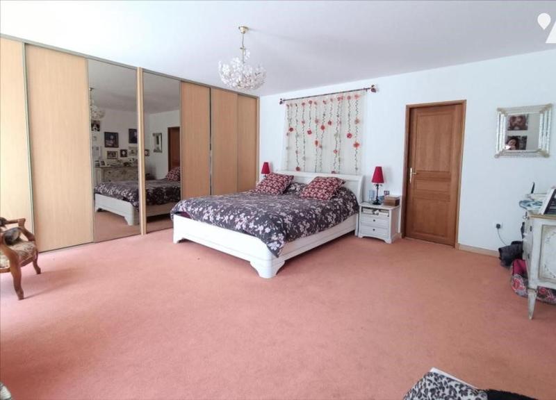 Maison - 290 m² - 7 pièces