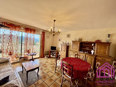 Appartement - 76 m² - 3 pièces