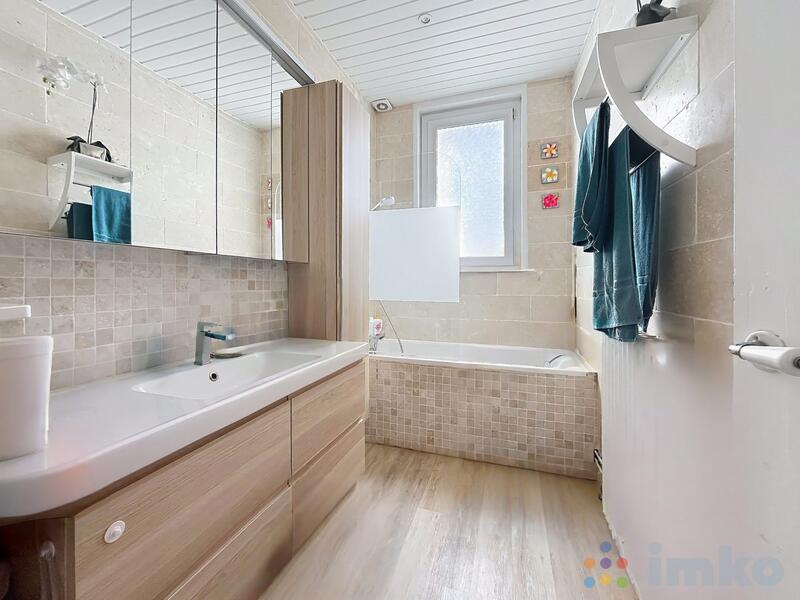 Maison - 104 m² - 3 pièces