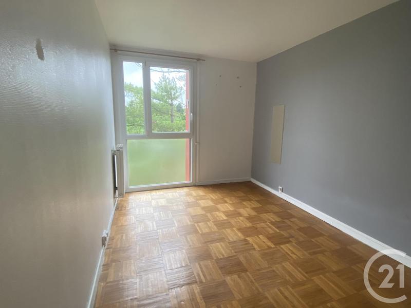 Appartement - 99 m² - 5 pièces