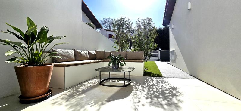 Maison jumelée - 106 m² - 5 pièces