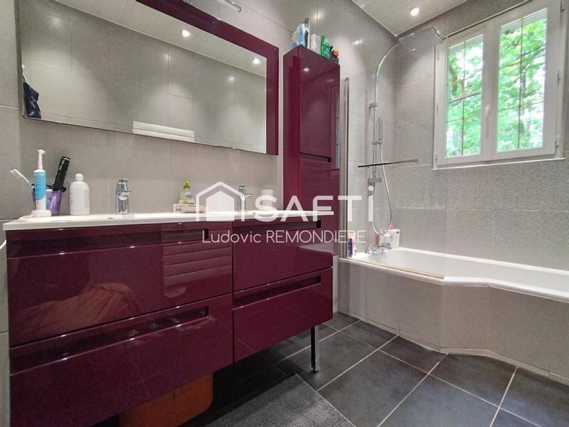 Maison - 140 m² - 5 pièces