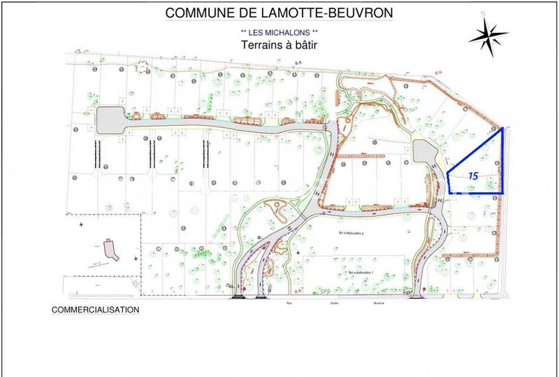 Terrain constructible - 1 363 m²