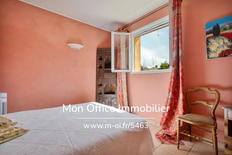 Maison - 230 m² - 7 pièces