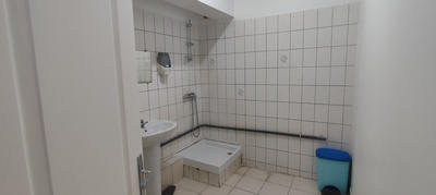 Local commercial - 213 m²