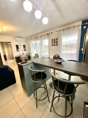 Appartement - 79 m² - 4 pièces