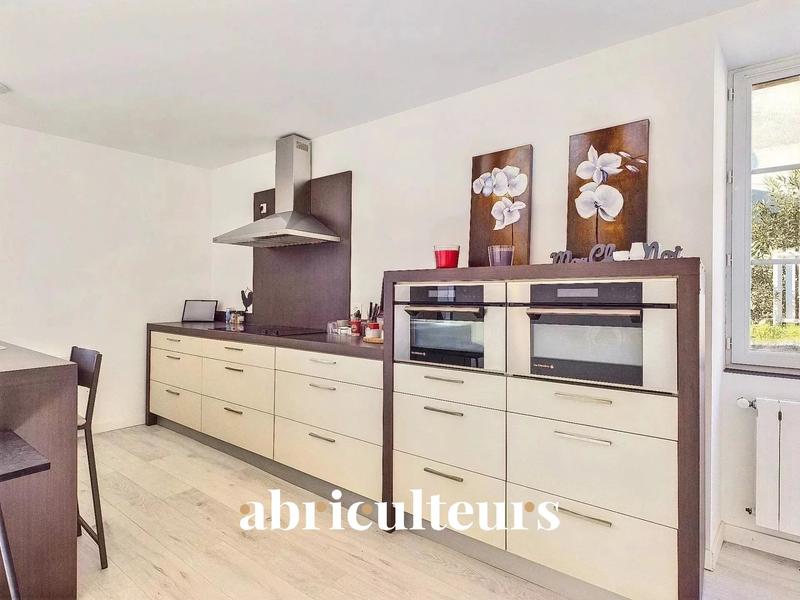 Maison - 165 m² - 7 pièces