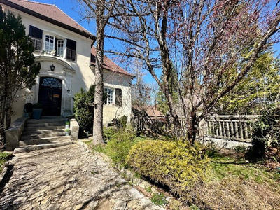 Manoir - 196 m² - 7 pièces