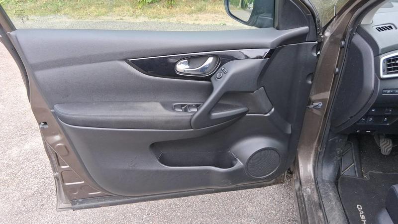 Nissan Qashqai 1.2 Dig-T 115 White Edition