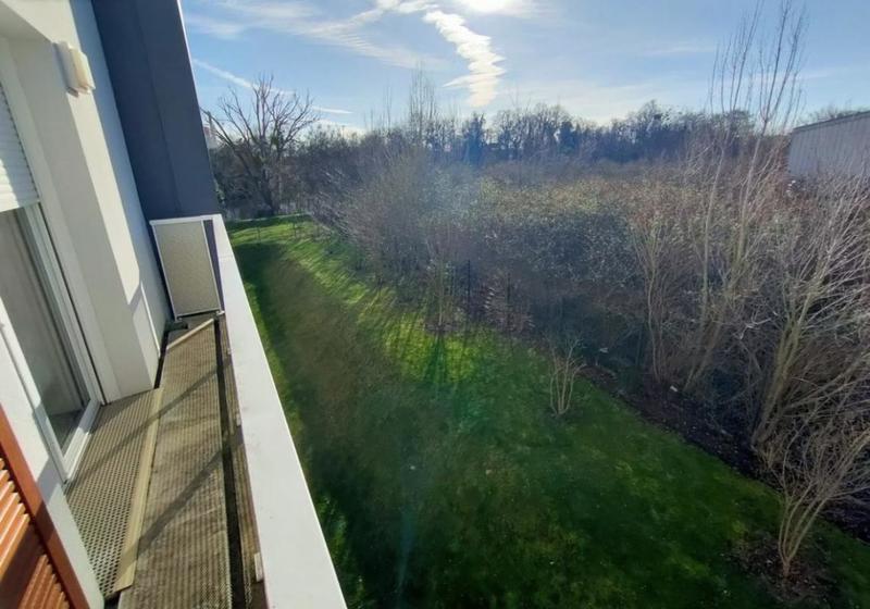 Studio - 30 m² - 1 pièce